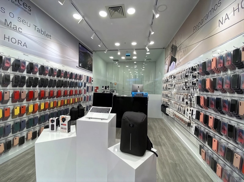 Una tienda iServices